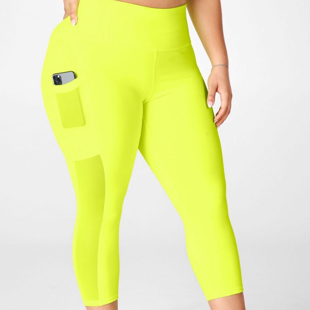 Fabletics Mila Capri Leggings
